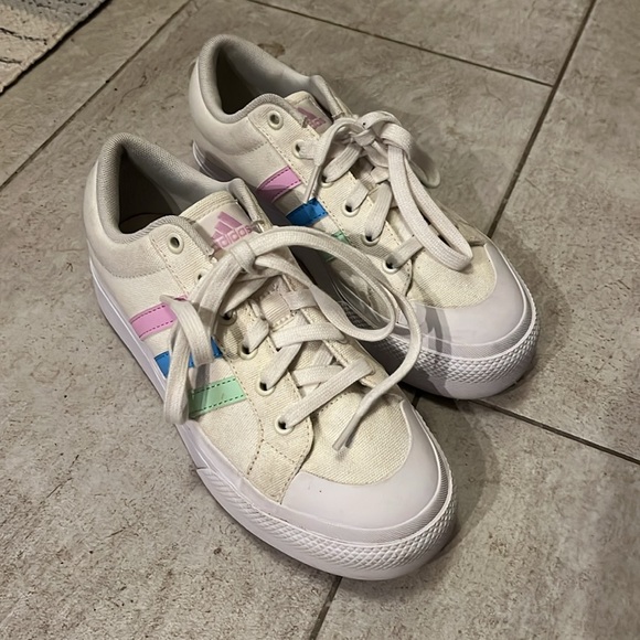 Adidas Bravada Platform Shoes - Picture 1 of 11